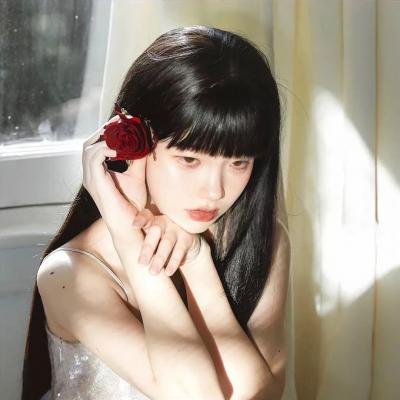 菲比梦游奇境